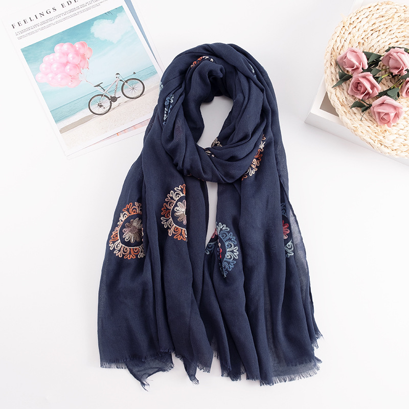 Many Colours Ethnic Embroidery – Shawl Wrap Winter recenzja i cena